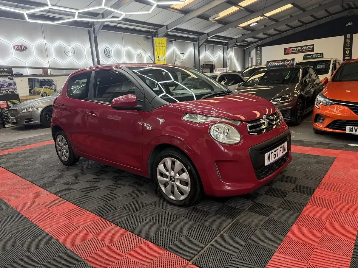 Used Citroën C1 Feel 68 HP (50 kW) 2017 Red Hatchback