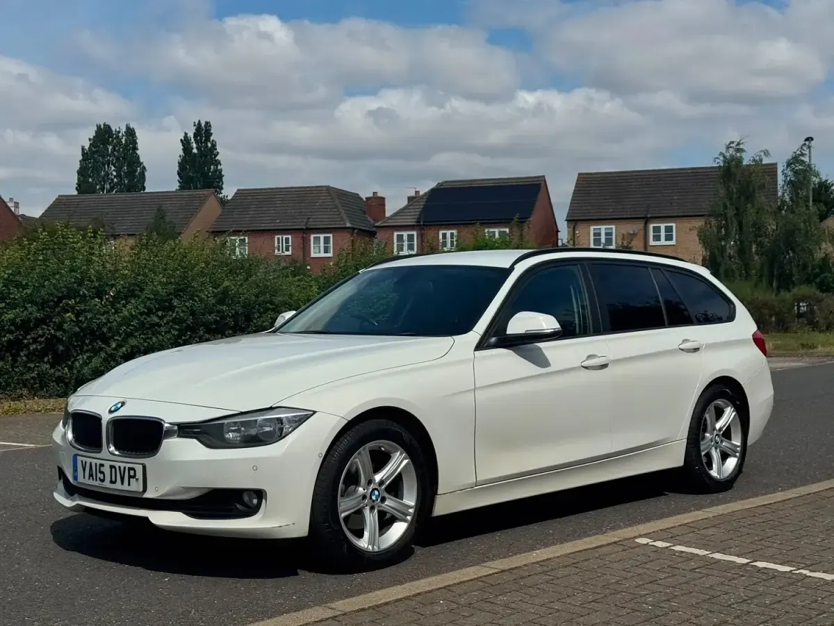 Used BMW 320 Comfort Edition 2015 White Estate
