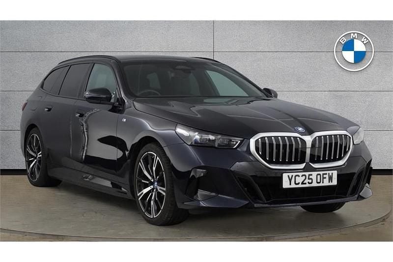Carbon black Used 2025 BMW 530e M Sport | £43,995 (Super price) - Image 1/4