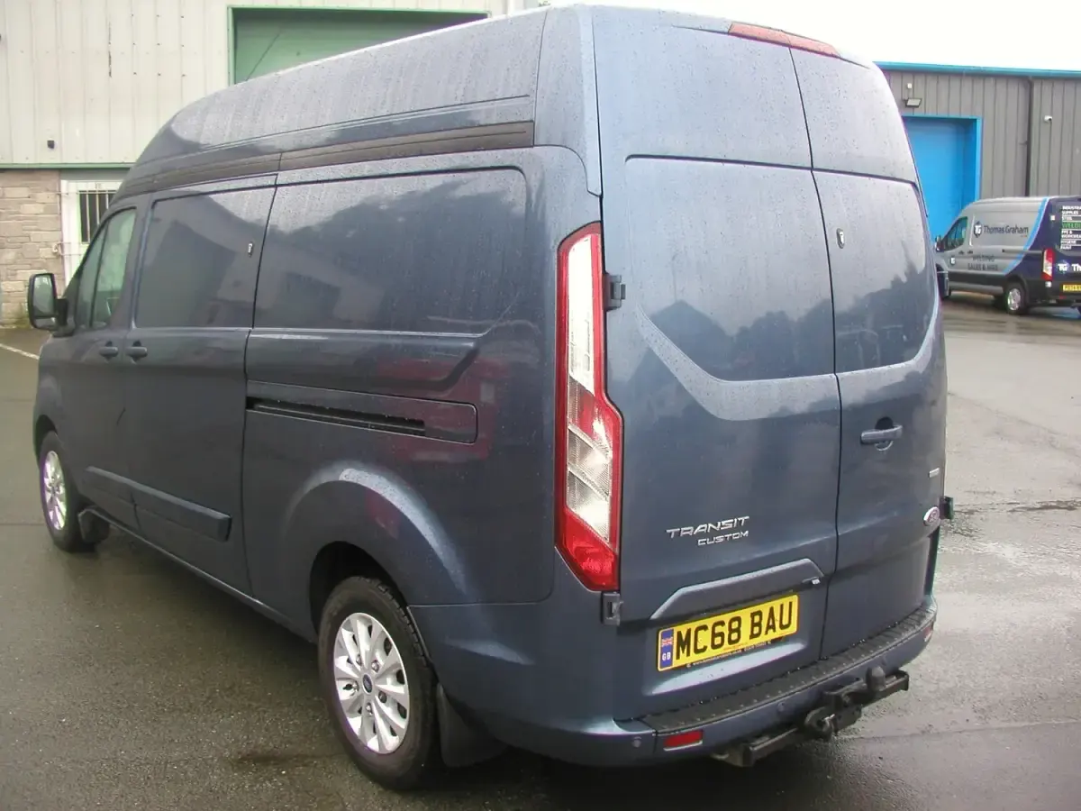 Used Ford Transit Custom Limited 170 HP (125 kW) 2018 Blue Van