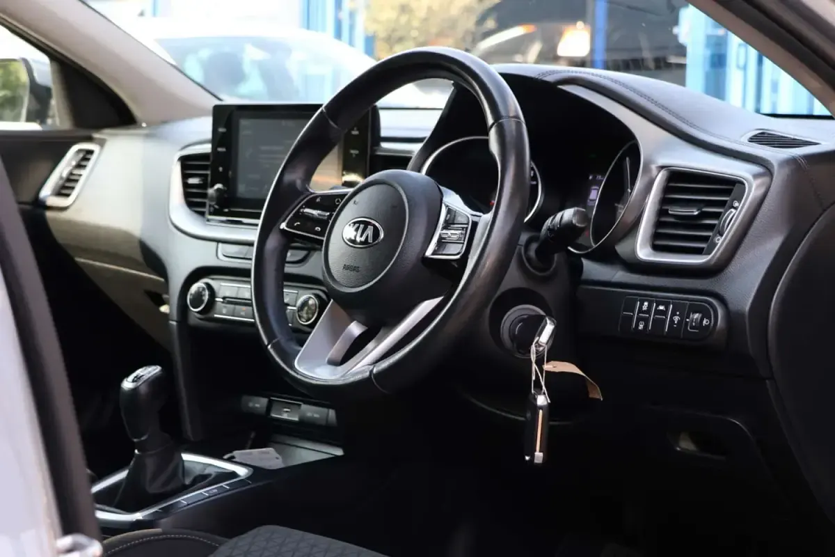 Used Kia XCeed 120 HP (88 kW) 2020 Silver SUV