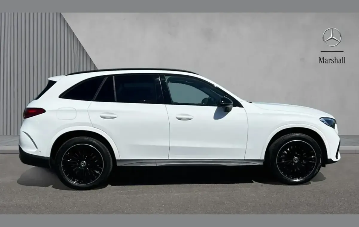 Used Mercedes GLC300 Urban 308 HP (226 kW) 2025 White SUV