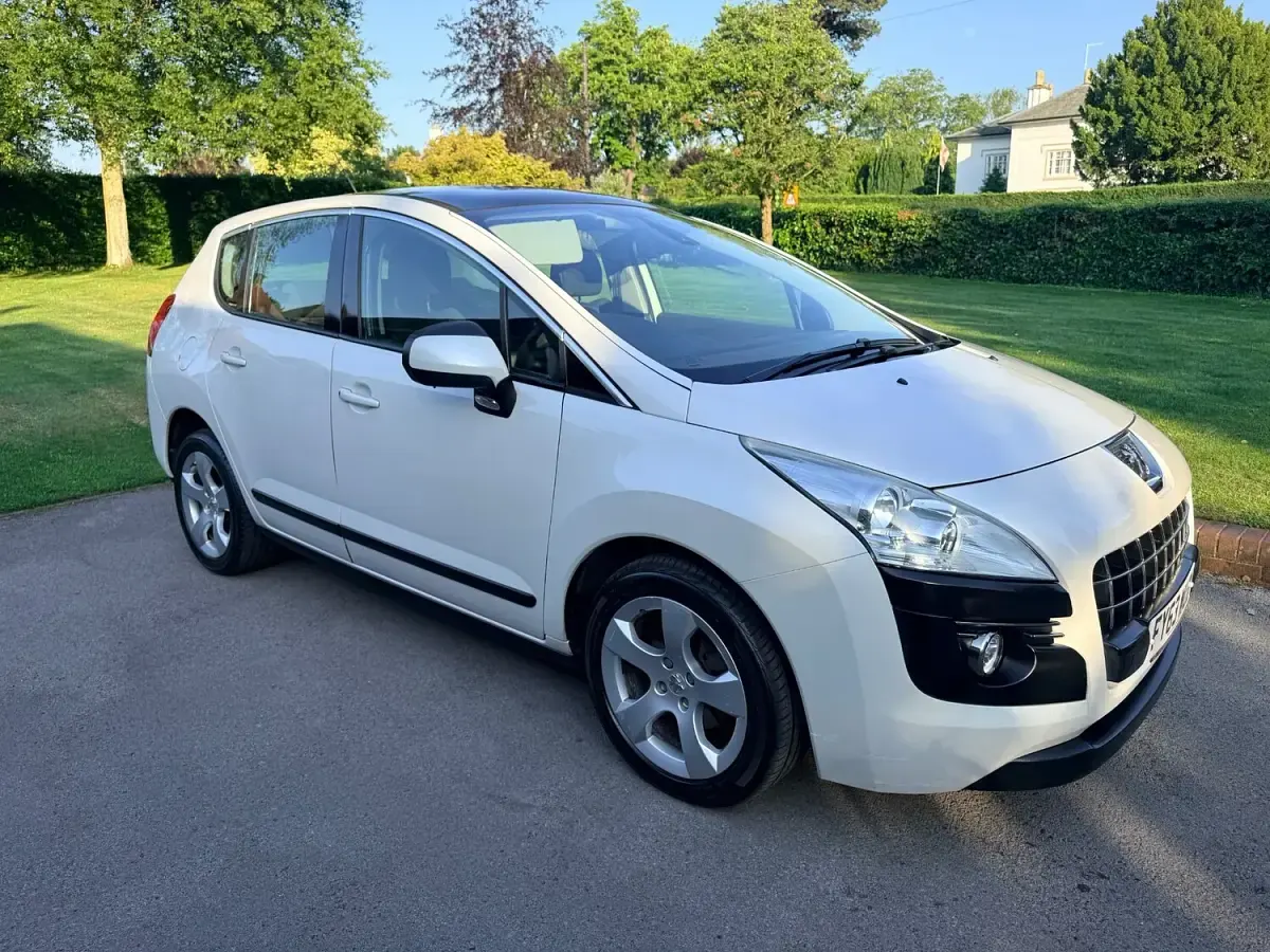 Used Peugeot 3008 Active 2013 White Estate