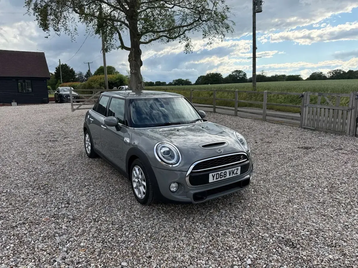 Used Mini Cooper S Hatch 192 HP (141 kW) 2018 Hatchback