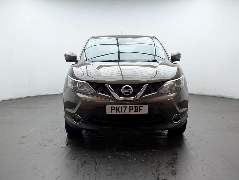 Used Nissan Qashqai N-Connecta 110 HP (80 kW) 2017 Bronze SUV