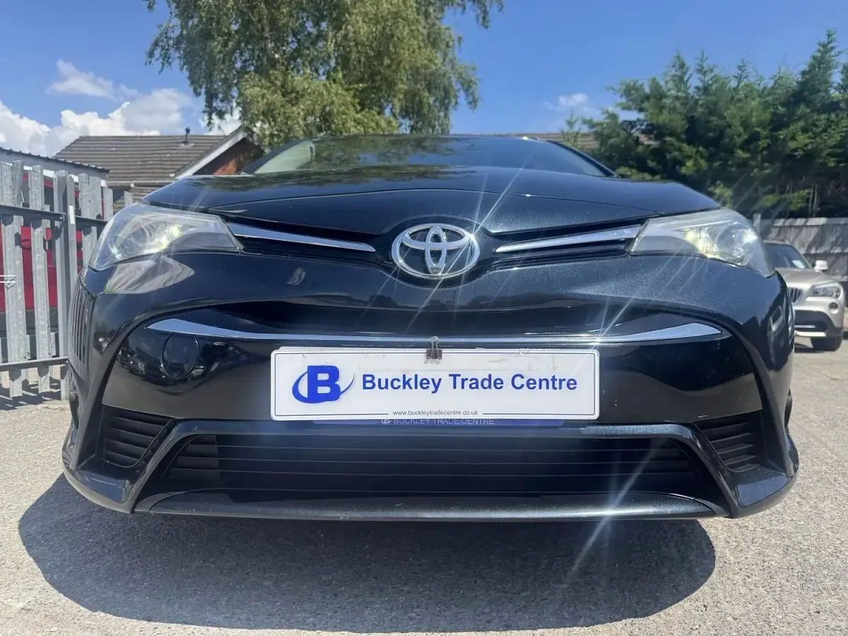 Used Toyota Avensis Business Edition 2016 Grey Estate