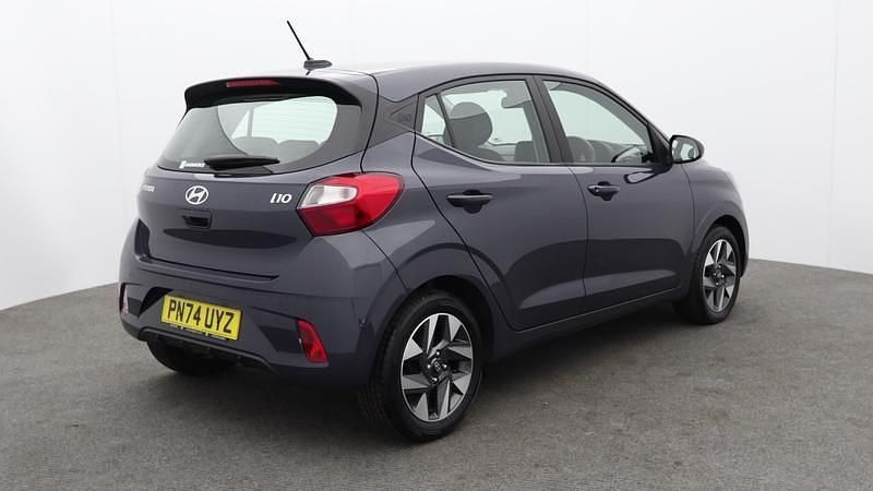 Used Hyundai i10 Advanced 79 HP (58 kW) 2024 Grey Hatchback