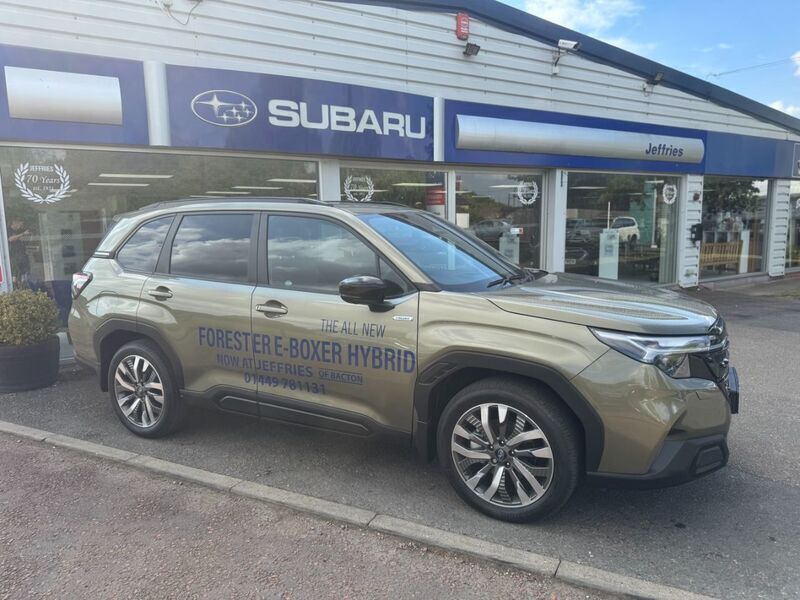 Green Used 2025 Subaru Forester SUV | £39,495 (Good price) - Image 1/4