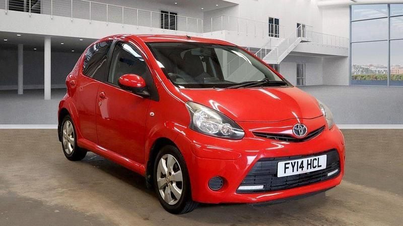 Red Used 2014 Toyota Aygo Style Hatchback | £4,990 (Fair price) - Image 1/2