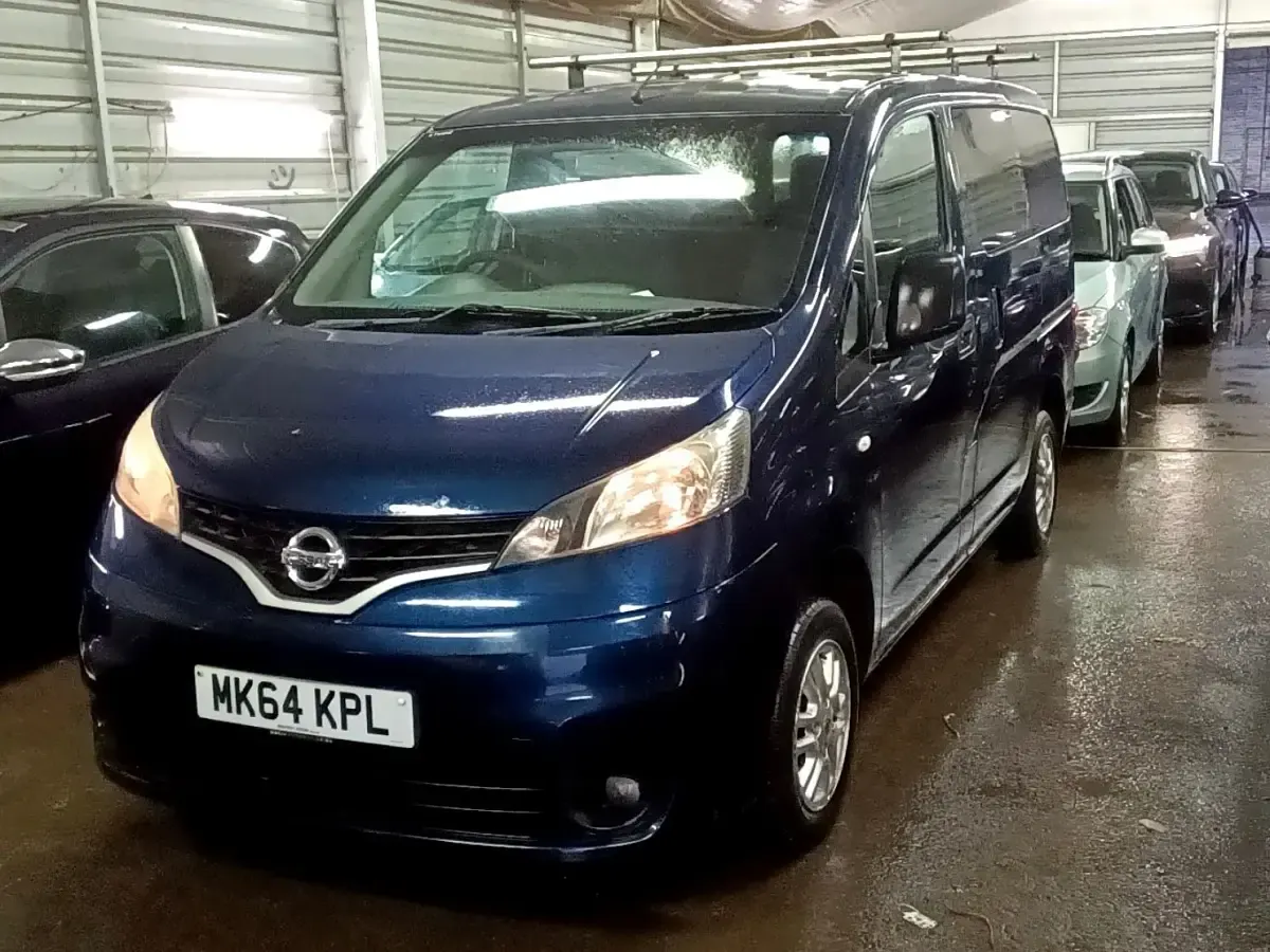 Used Nissan NV200 Acenta 90 HP (66 kW) 2014 Blue MPV