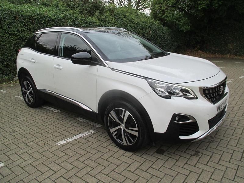 White Used 2018 Peugeot 3008 Allure Hatchback | £10,491 (Fair price) - Image 1/4