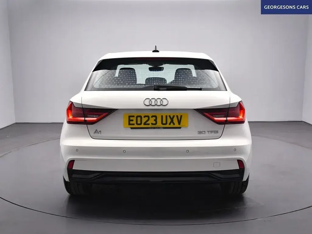 Used Audi A1 Sportback Sport 110 HP (80 kW) 2023 White Hatchback