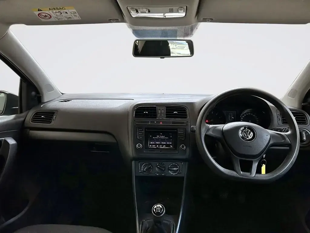 Usado VW Polo S 60 HP (44 kW) 2014 Cinzento Citadino