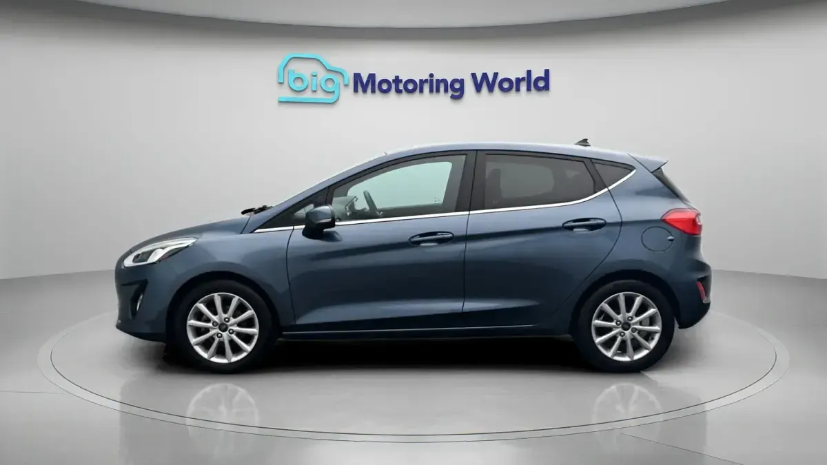 Used Ford Fiesta Titanium 95 HP (69 kW) 2020 Blue Hatchback