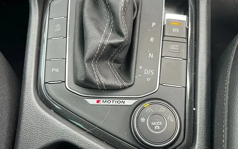 Used VW Tiguan R-line 190 HP (139 kW) 2018 Grey SUV