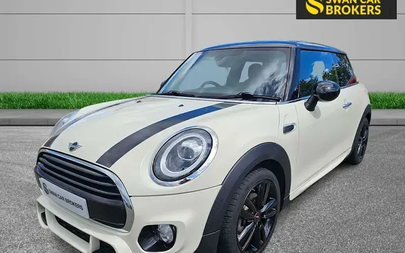 Used Mini Cooper Hatch 136 HP (100 kW) 2021 Hatchback
