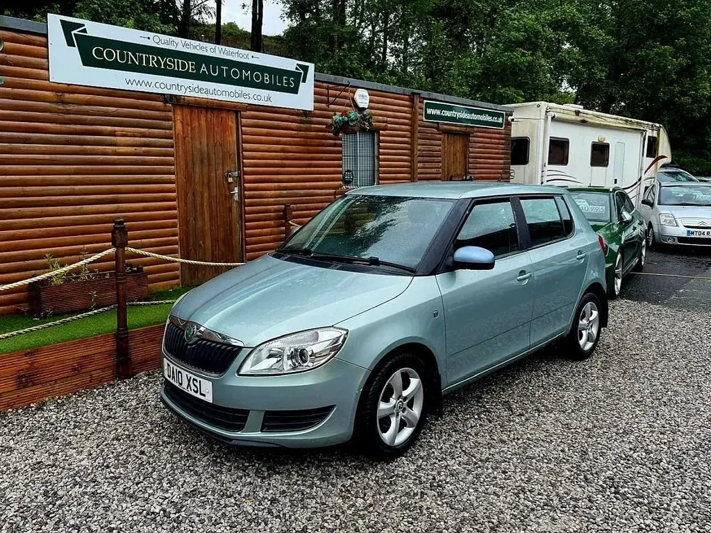 Used Skoda Fabia SE 69 HP (50 kW) 2010 Green Hatchback