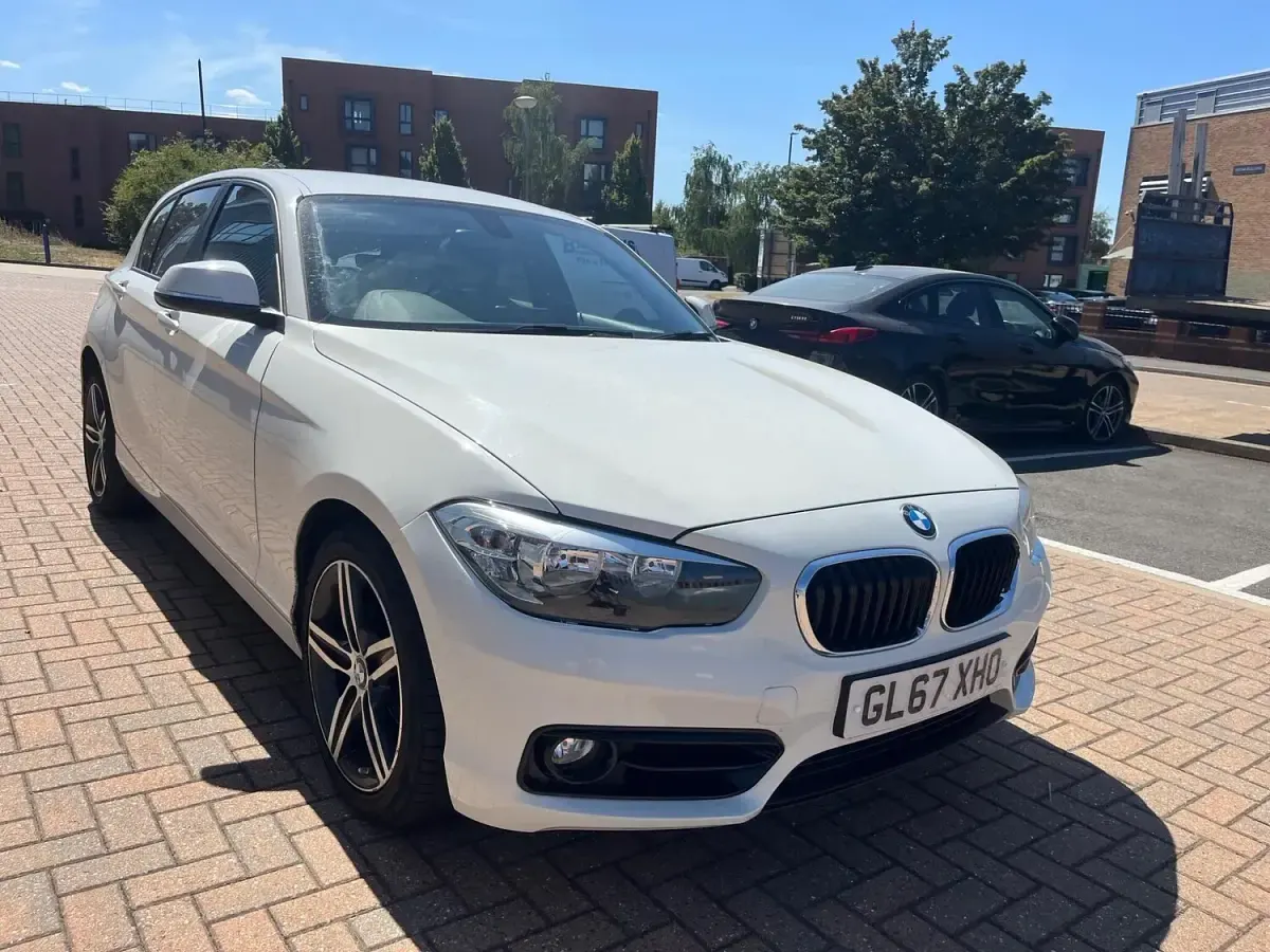 Used BMW 118 Sport Line 136 HP (100 kW) 2017 White Hatchback