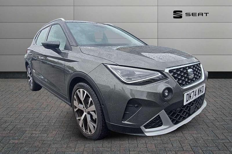 Green Used 2024 Seat Arona Xperience Lux SUV | £19,990 (A bit pricey) - Image 1/4