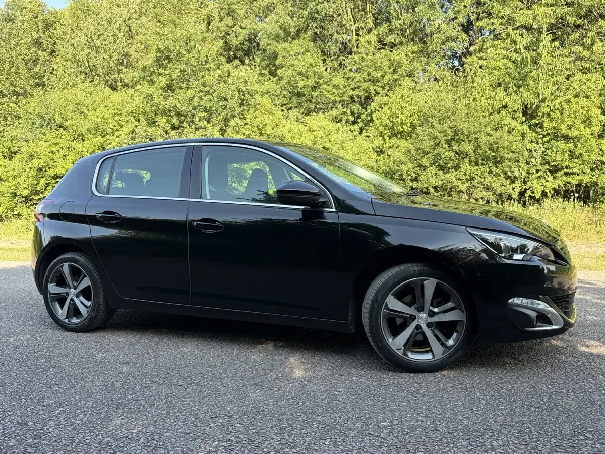 Used Peugeot 308 Allure 2016 Black Hatchback