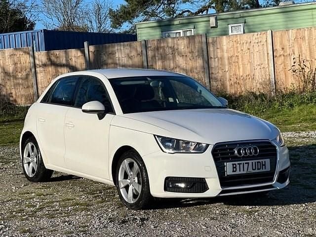 Used Audi A1 Sportback Sport 116 HP (85 kW) 2017 White Hatchback