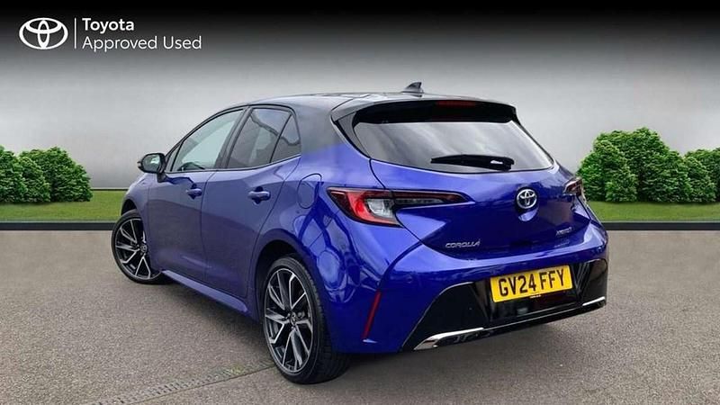 Used Toyota Corolla 140 HP (102 kW) 2024 Juniper blue bitone Hatchback