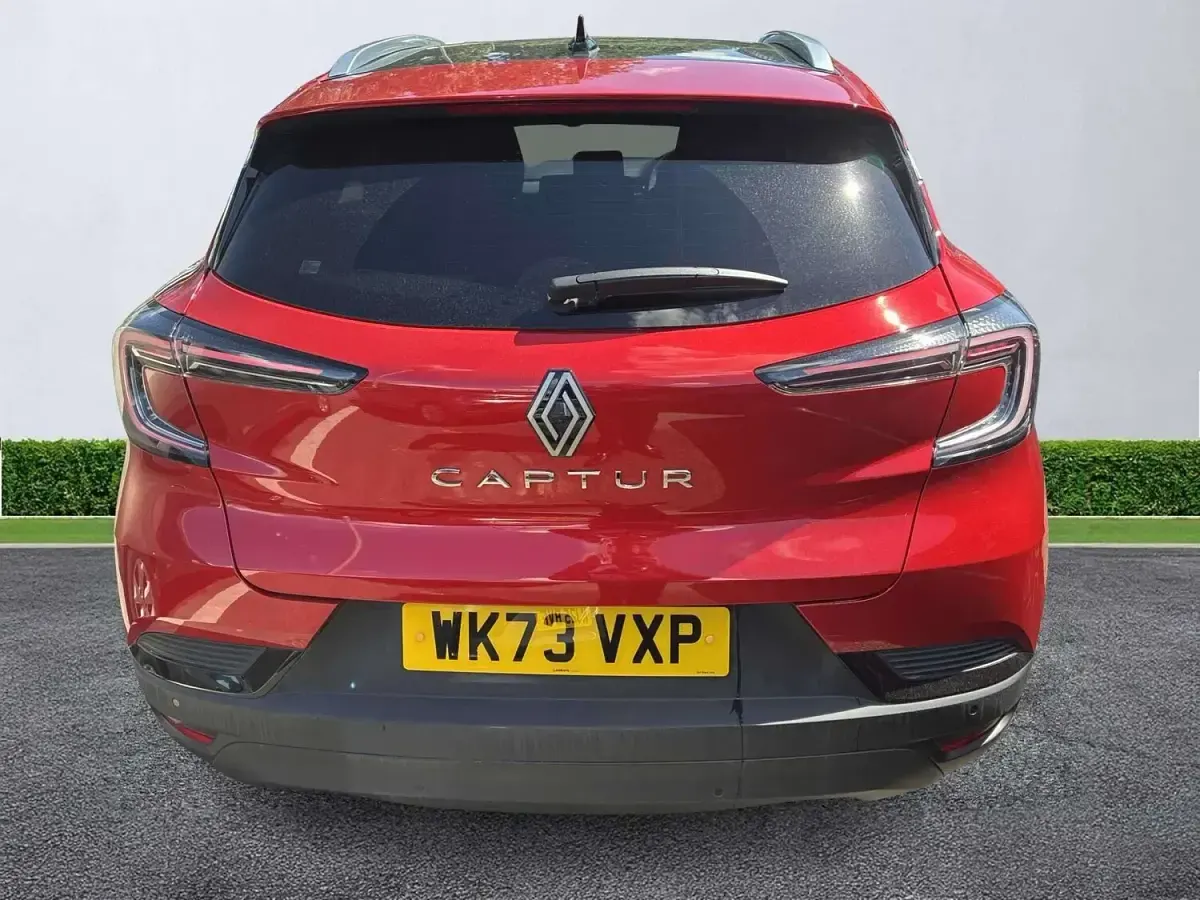 Used Renault Captur Techno 91 HP (66 kW) 2025 Red SUV
