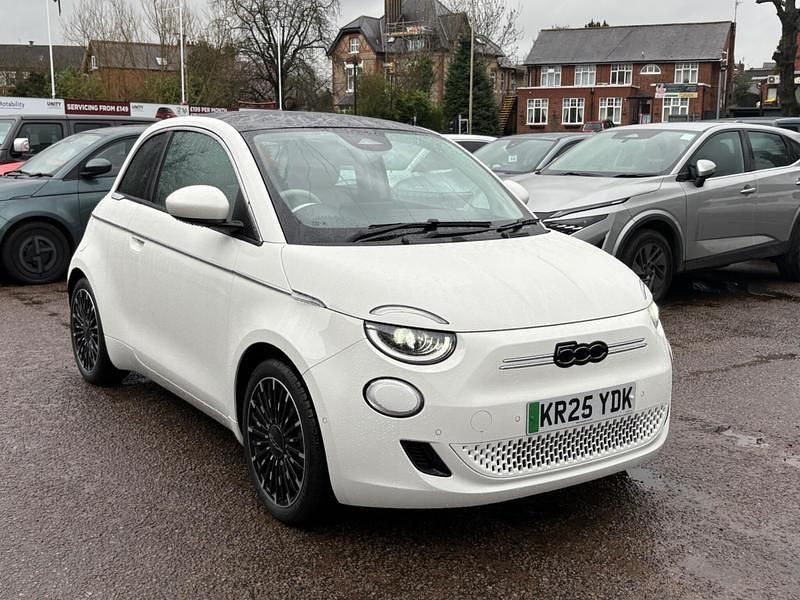 Used Fiat 500e La Prima 86 kW (118 HP) 2025 White Hatchback