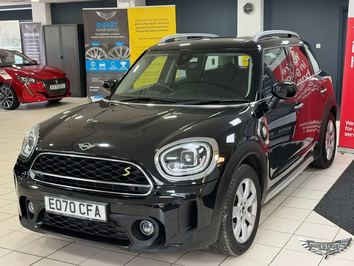 Begagnad Mini Cooper Countryman Classic 2020 Svart SUV