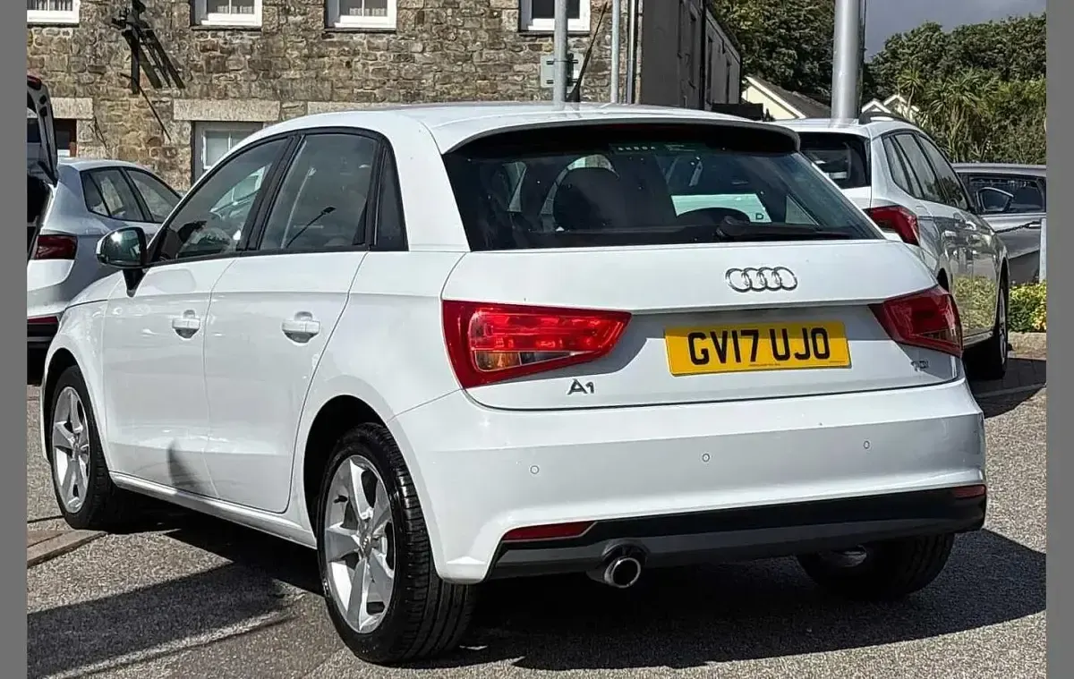 Used Audi A1 Sport 116 HP (85 kW) 2017 White Hatchback
