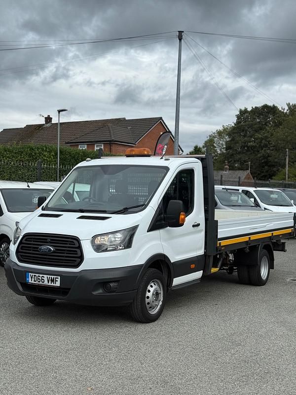 White Used 2016 Ford Transit Cabriolet | £7,995 (Fair price) - Image 1/4
