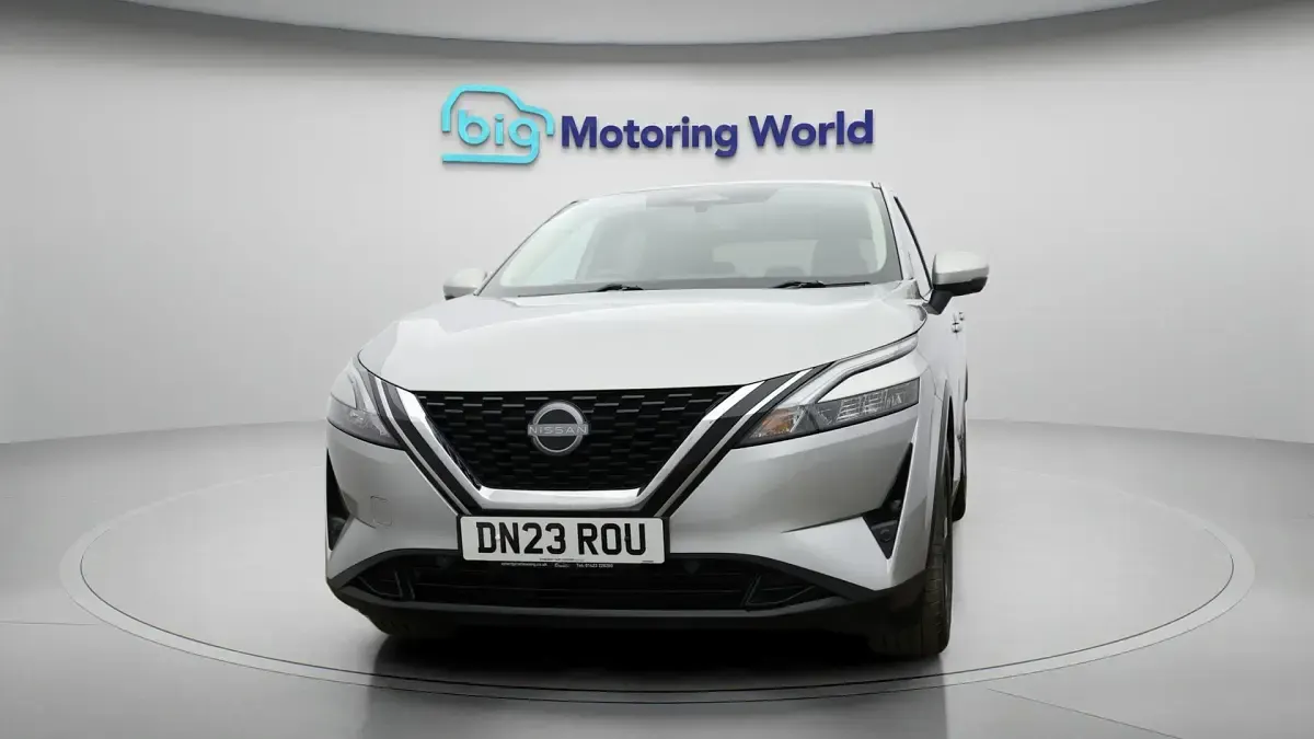 Used Nissan Qashqai N-Connecta 140 HP (102 kW) 2023 Silver SUV