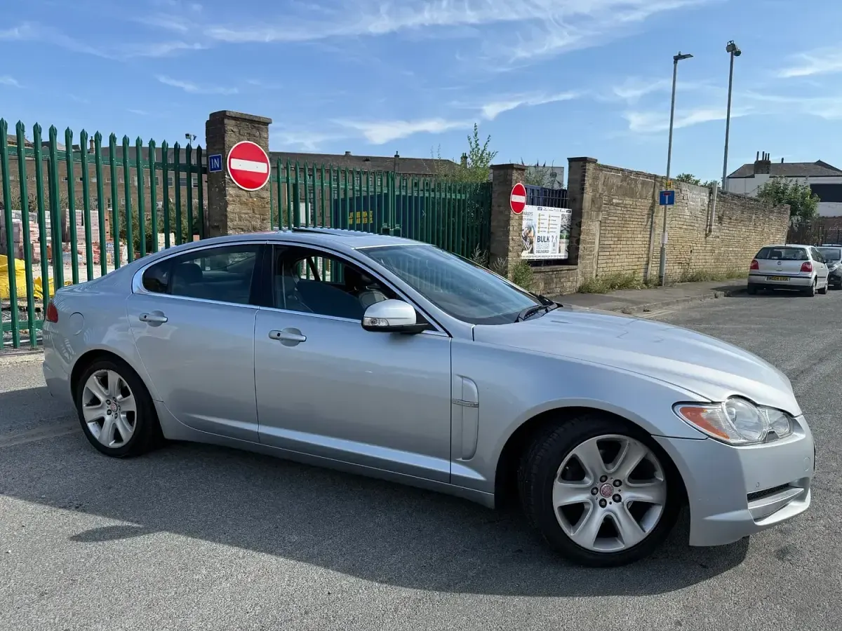 Used Jaguar XF Premium Luxury 207 HP (152 kW) 2008 Silver Sedan