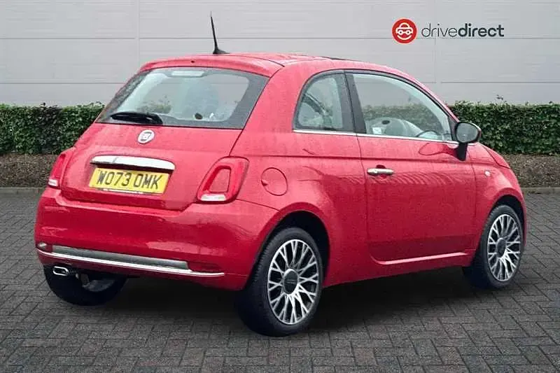 Begagnad Fiat 500 S 70 HK (51 kW) 2024 Röd Halvkombi