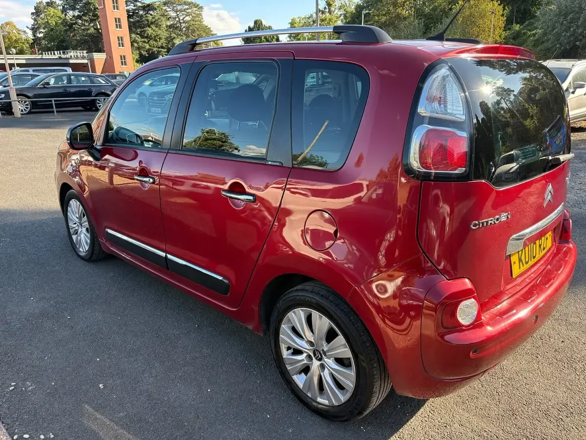 Used Citroën C3 Picasso Exclusive 90 HP (66 kW) 2010 Red MPV