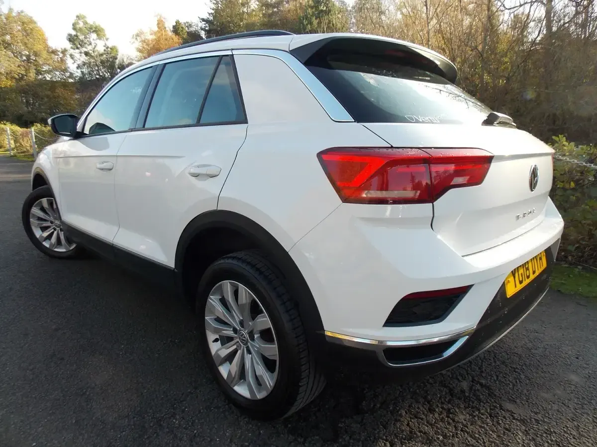 Used VW T-Roc SE 150 HP (110 kW) 2018 White SUV