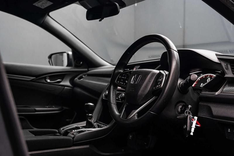 Gebraucht Honda Civic Sport 182 PS (133 kW) 2017 Grau Kleinwagen