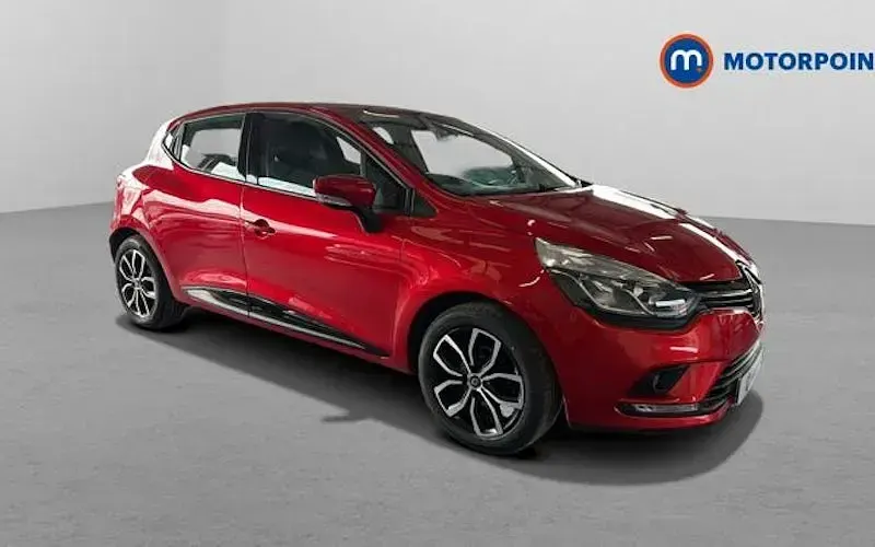 Used Renault Clio Play 76 HP (55 kW) 2019 Hatchback