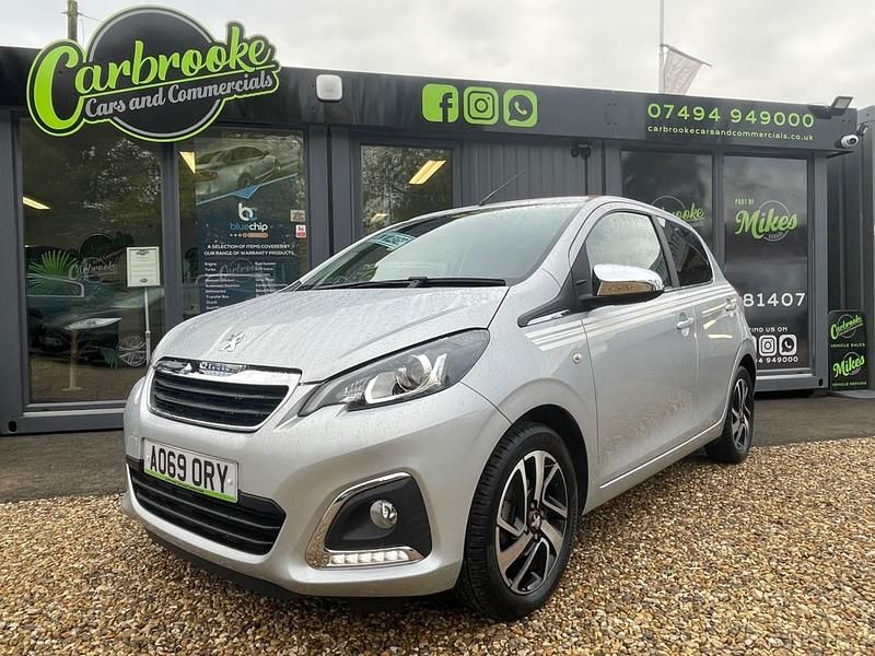 Used Peugeot 108 Collection 72 HP (52 kW) 2019 Silver Hatchback