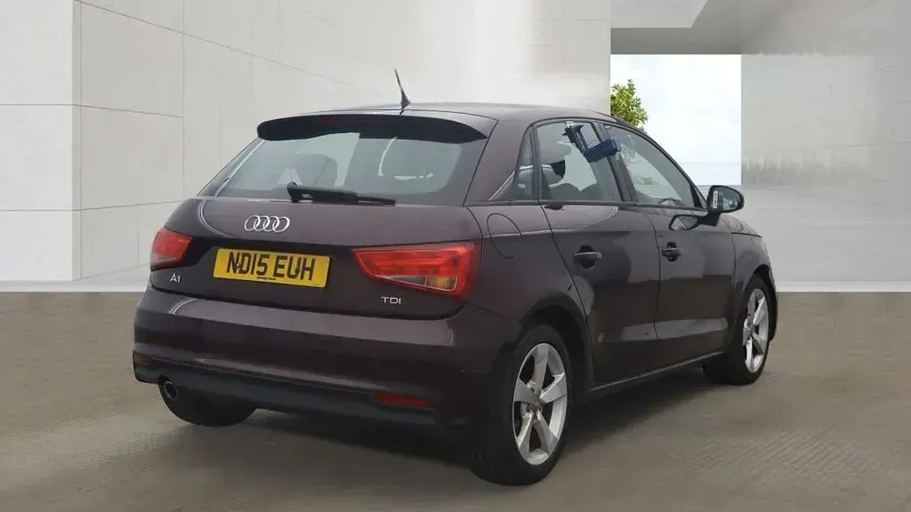 Used Audi A1 Sport 116 HP (85 kW) 2015 Red Hatchback