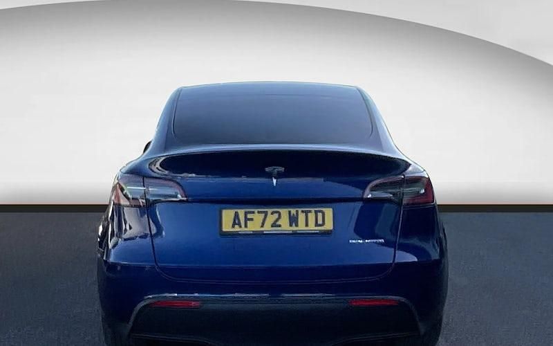 Used Tesla Model Y Long Range AWD 286 kW (389 HP) 2025 SUV