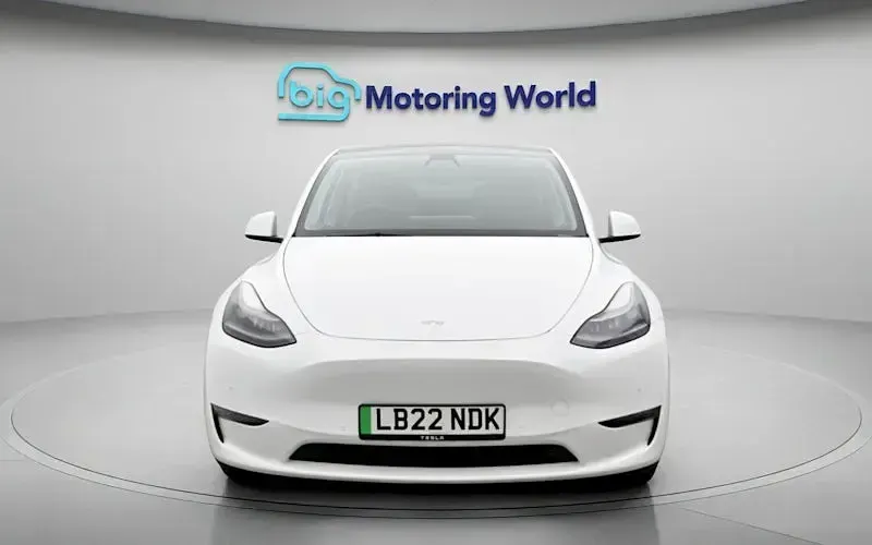 Used Tesla Model Y Long Range AWD 286 kW (389 HP) 2025 SUV