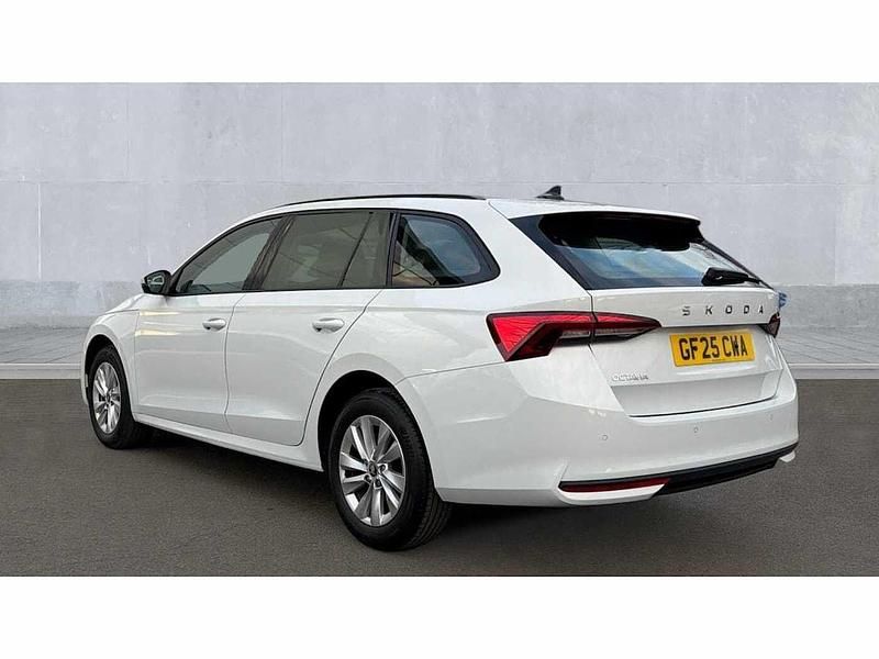 Used Skoda Octavia SE Technology 150 HP (110 kW) 2025 White Estate