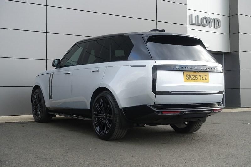 Used Land Rover Range Rover Autobiography 400 HP (294 kW) 2025 Silver SUV