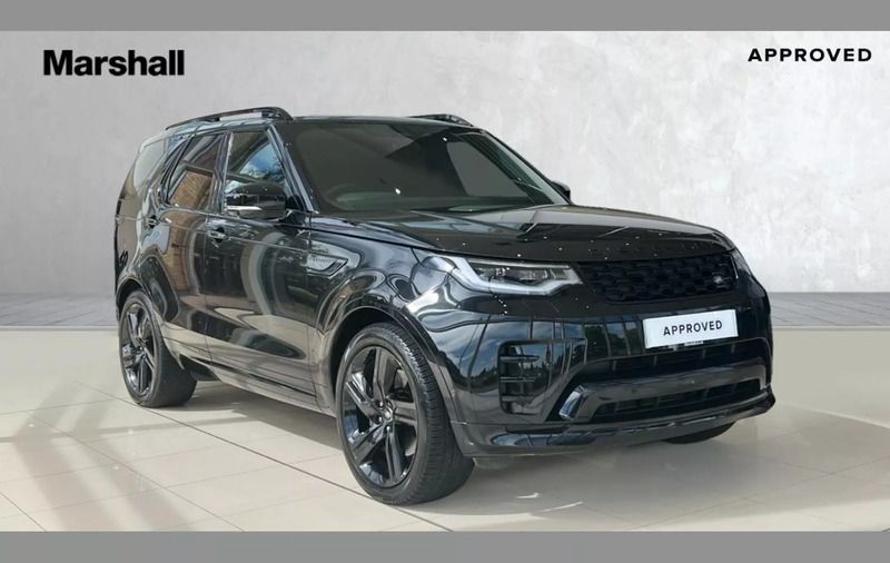 Metallic santorini black Used 2024 Land Rover Discovery 5 HSE Dynamic SUV | £61,596 - Image 1/4