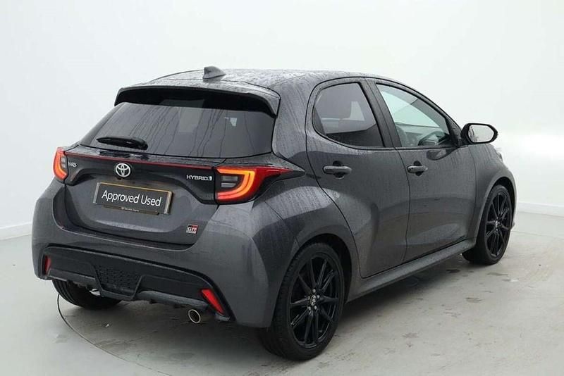 Used Toyota Yaris Hybrid Sport 113 HP (83 kW) 2023 Grey Hatchback