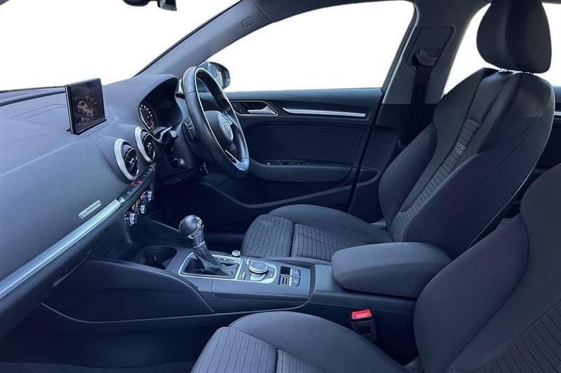 Used Audi A3 Sport 150 HP (110 kW) 2018 Blue Sedan