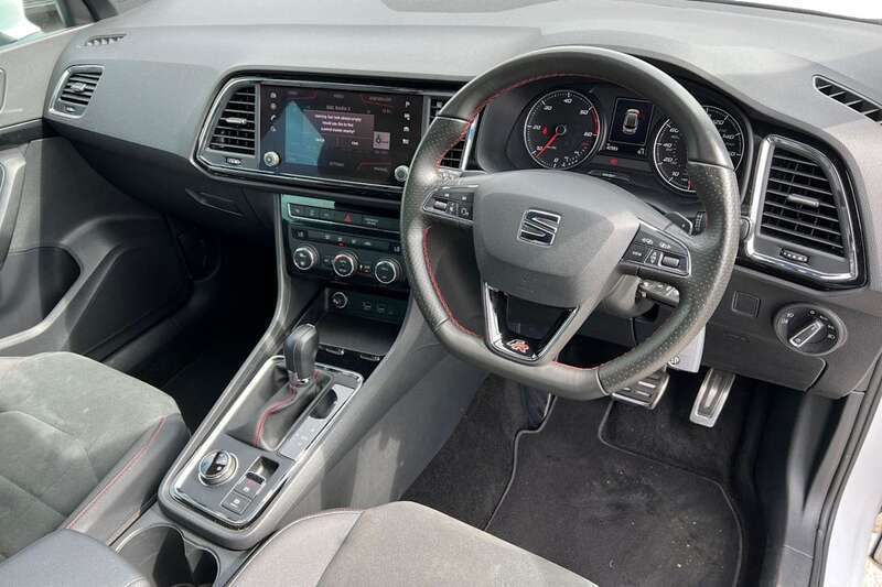 Image 2/4