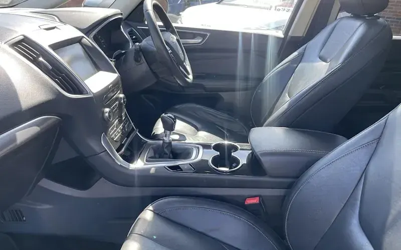 Usado Ford S-MAX Titanium 150 HP (110 kW) 2018 Monovolume