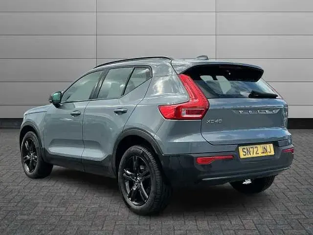 Used Volvo XC40 Plus 161 HP (118 kW) 2022 Grey SUV